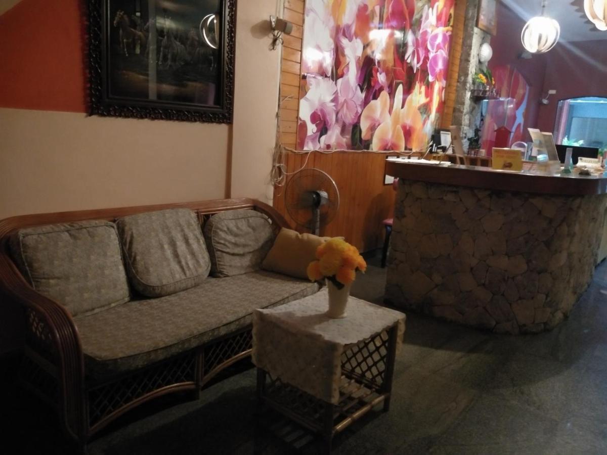 Oyo 897 Ansu Hotel HHQ Zewnętrze zdjęcie